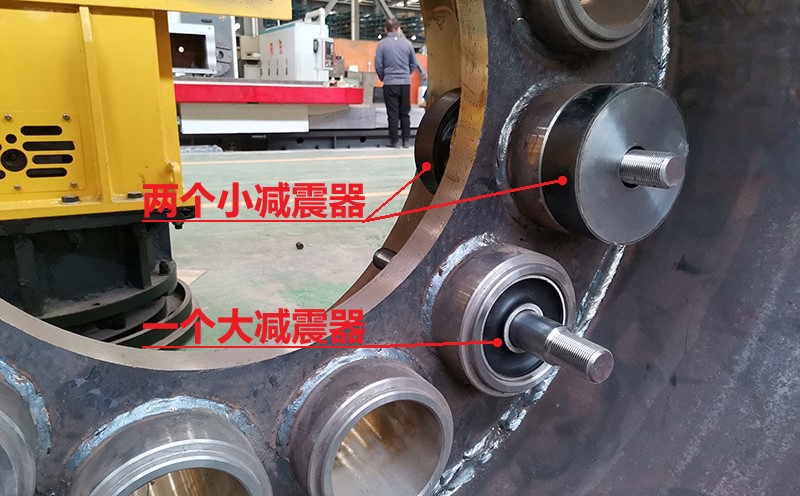 輪軸減震器安裝位置